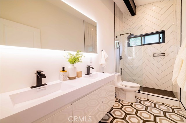 Detail Gallery Image 24 of 50 For 4300 Camello Rd, Woodland Hills,  CA 91364 - 4 Beds | 2/1 Baths