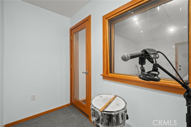 Detail Gallery Image 34 of 45 For 5017 Cartwright #3,  North Hollywood,  CA 91601 - 4 Beds | 2/1 Baths