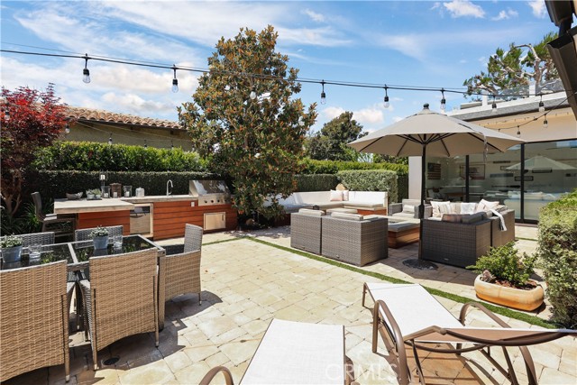 Detail Gallery Image 32 of 70 For 527 Seaward Rd, Corona Del Mar,  CA 92625 - 4 Beds | 3/1 Baths