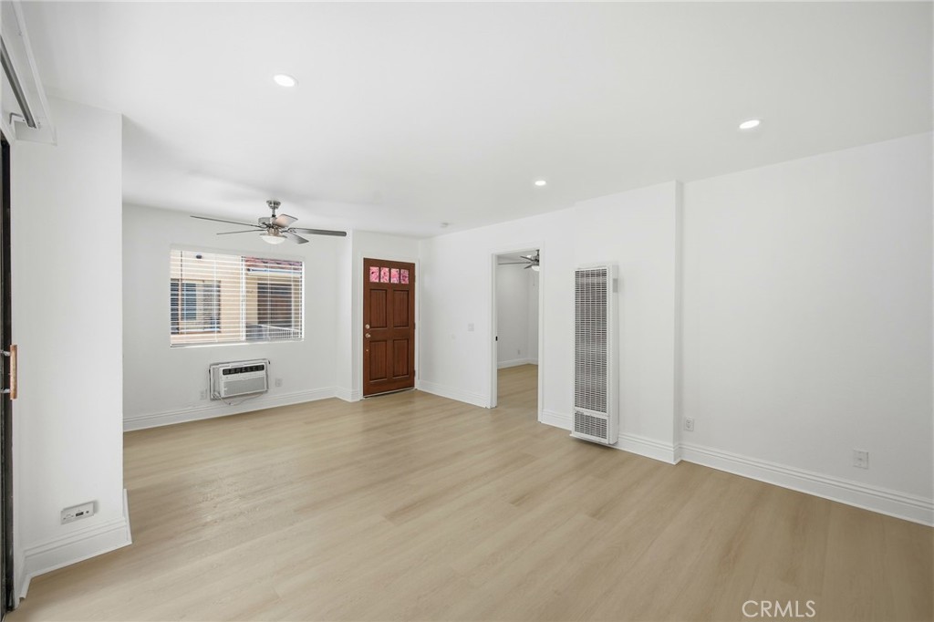 10174 Camino Ruiz - photo 9