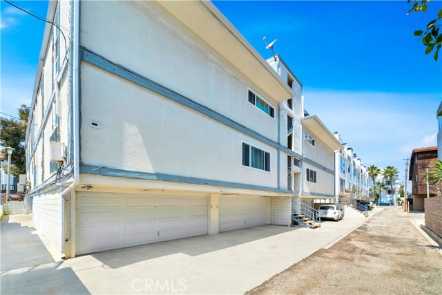 Detail Gallery Image 33 of 36 For 3512 Pacific Ave #2,  Marina Del Rey,  CA 90292 - 2 Beds | 2 Baths