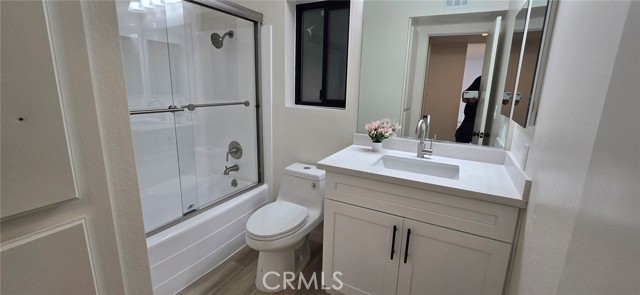 1364 Park Plaza Drive, Long Beach CA: https://media.crmls.org/medias/94dfe531-45e0-44cd-b91f-afe96394246e.jpg
