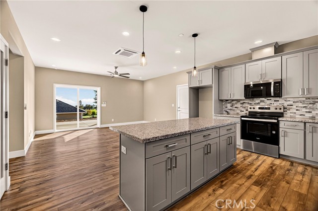 Detail Gallery Image 16 of 45 For 746 Spring, Paradise,  CA 95969 - 2 Beds | 2 Baths