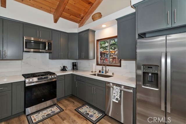 Detail Gallery Image 19 of 45 For 30573 Live Oak, Running Springs,  CA 92382 - 3 Beds | 2/1 Baths