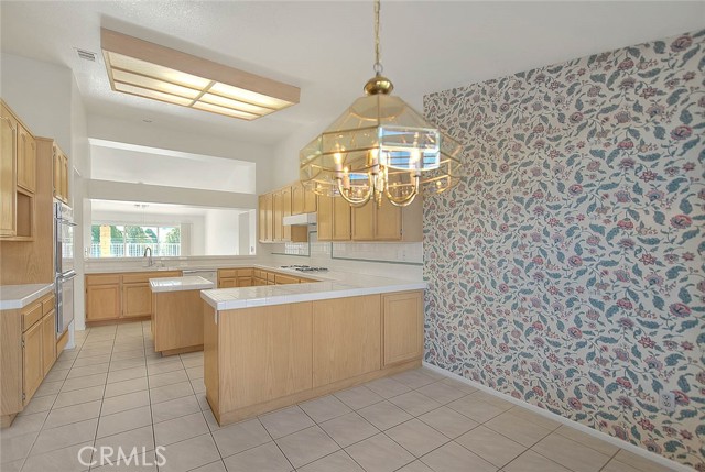 Detail Gallery Image 19 of 60 For 19149 Catalina, Apple Valley,  CA 92308 - 4 Beds | 3/1 Baths