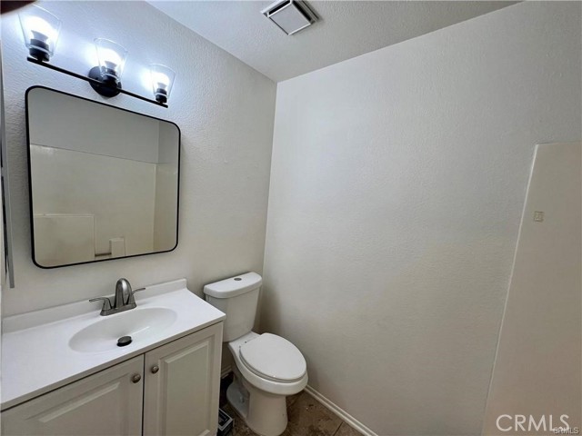 Detail Gallery Image 10 of 17 For 8353 Sunset Trail Pl, Rancho Cucamonga,  CA 91730 - 2 Beds | 2/1 Baths