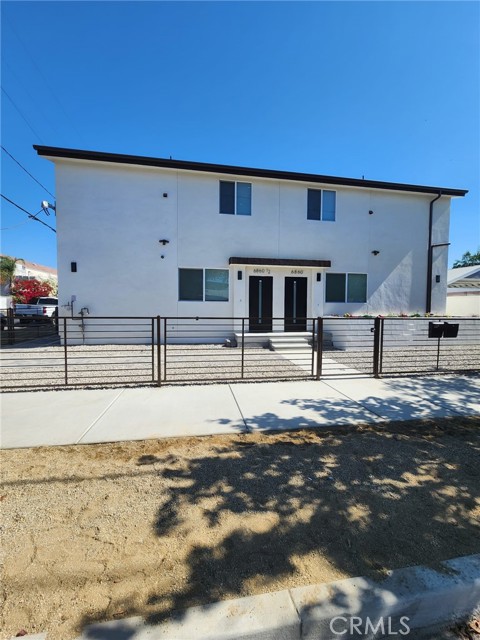 6860 Gentry Avenue photo 1