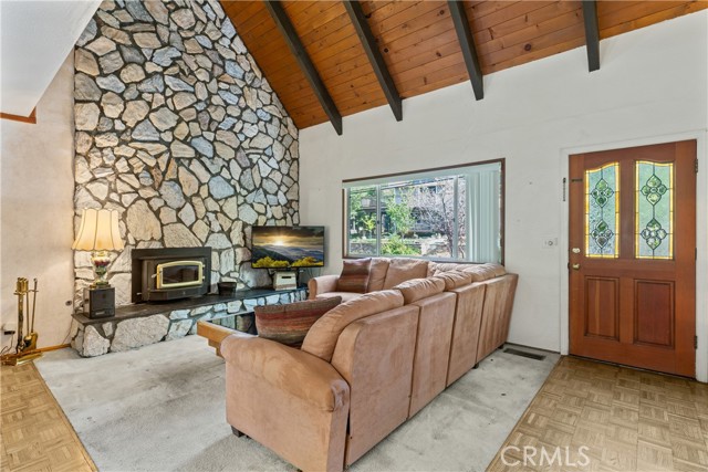 Detail Gallery Image 9 of 31 For 27219 Bernina Dr, Lake Arrowhead,  CA 92352 - 4 Beds | 4 Baths