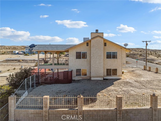 Detail Gallery Image 10 of 36 For 33825 P St, Barstow,  CA 92311 - 3 Beds | 3 Baths