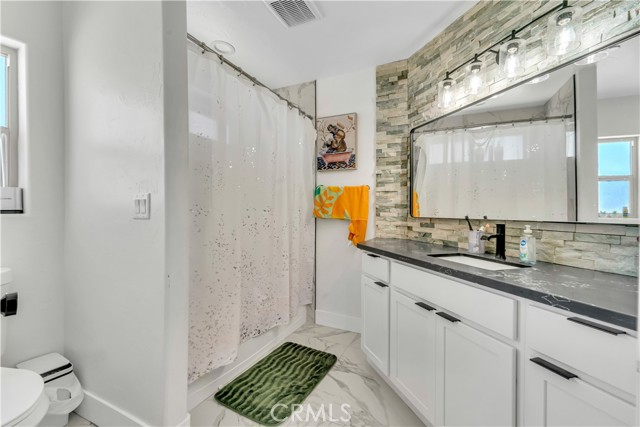 10715 Wilson Drive, California City CA: https://media.crmls.org/medias/94e29014-98ab-40b8-ac44-9461d6defe59.jpg