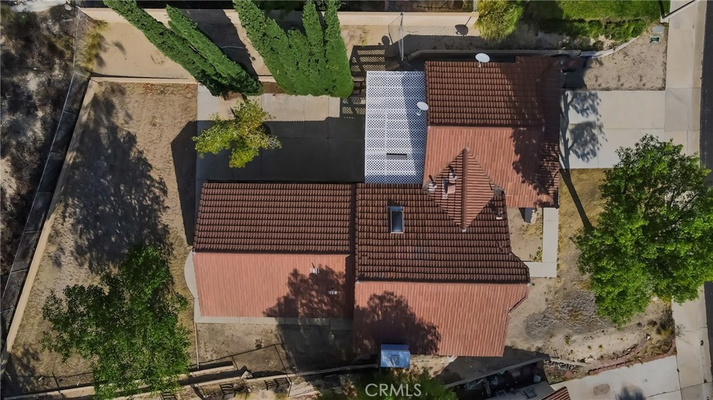 https://media.crmls.org/medias/94e337de-490e-44f0-aeea-6037205f1213.jpg?preset=X-Large