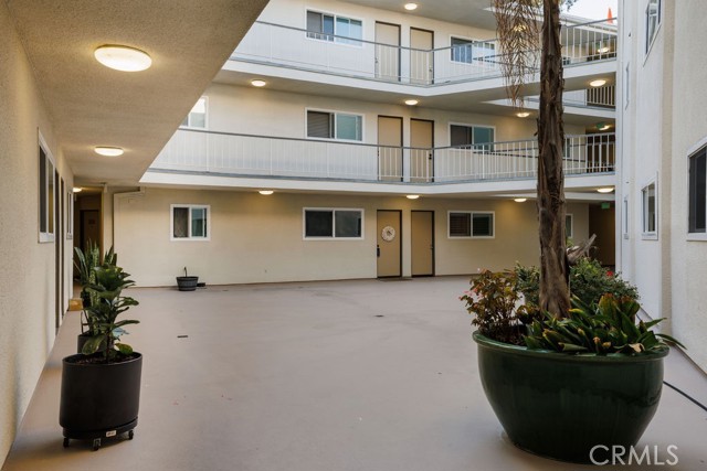 3rd floor courtyard
