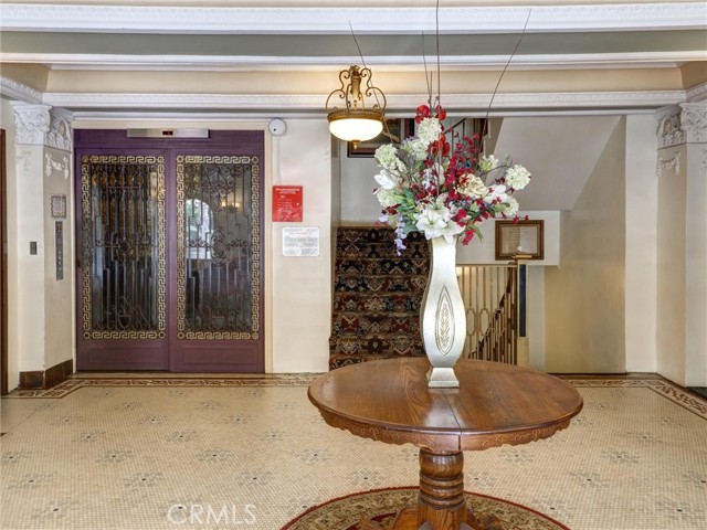 1030 East Ocean Boulevard, Long Beach CA: https://media.crmls.org/medias/94e3a749-d212-4993-9dc6-402a7d1f1e3d.jpg