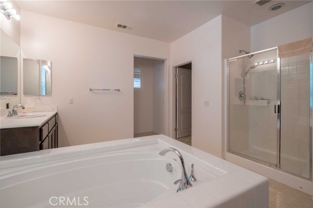 8656 Harvest Place, Rancho Cucamonga CA: https://media.crmls.org/medias/94e3f631-7d8d-470f-a06e-d208b9f1160c.jpg
