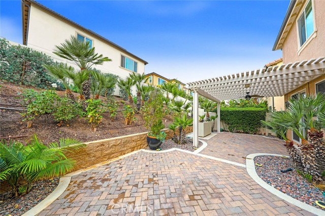 Detail Gallery Image 24 of 31 For 2824 Villa Catalonia Ct, Corona,  CA 92881 - 3 Beds | 2/1 Baths