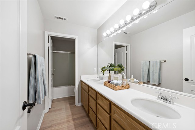 Detail Gallery Image 40 of 63 For 27775 Bottle Brush Way, Murrieta,  CA 92562 - 5 Beds | 3 Baths