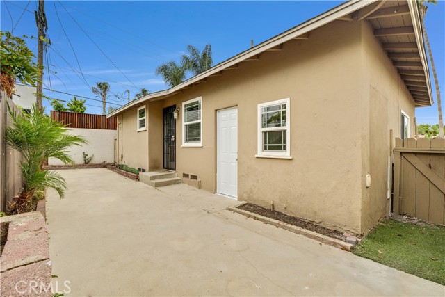 1410 Anaheim Place, Long Beach, California 90804, 2 Bedrooms Bedrooms, ,1 BathroomBathrooms,Single Family Residence,For Sale,Anaheim,OC24174855