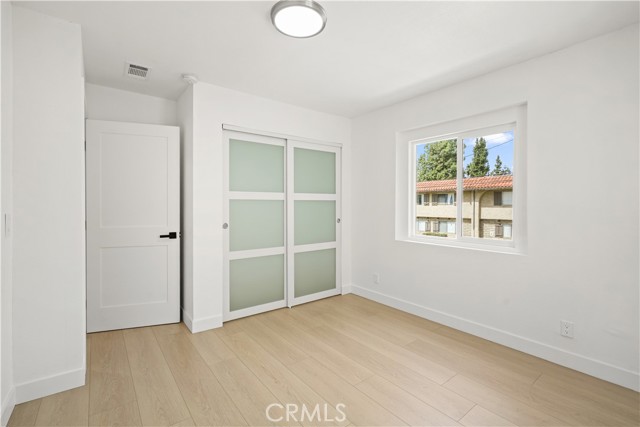 Detail Gallery Image 25 of 44 For 7010 Lennox Ave #C,  Van Nuys,  CA 91405 - 3 Beds | 2/1 Baths