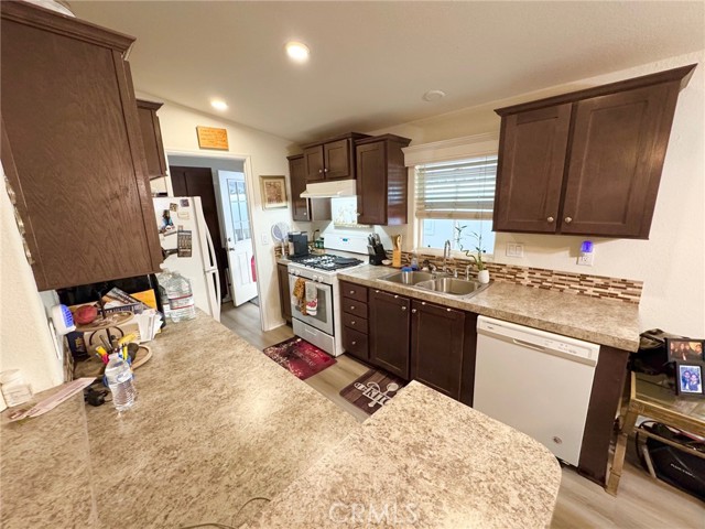 Detail Gallery Image 13 of 32 For 21210 W Arrow Hwy #24,  Covina,  CA 91724 - 3 Beds | 2 Baths