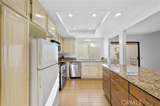 Detail Gallery Image 4 of 38 For 28402 Pacheco, Mission Viejo,  CA 92692 - 2 Beds | 2 Baths