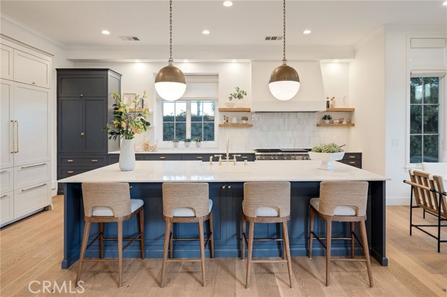 Detail Gallery Image 21 of 70 For 1450 6th St, Manhattan Beach,  CA 90266 - 6 Beds | 5/1 Baths