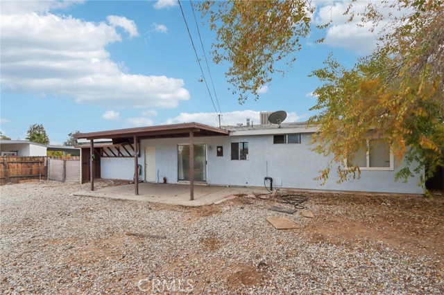 Detail Gallery Image 10 of 14 For 16362 Pine St, Hesperia,  CA 92345 - 2 Beds | 1 Baths