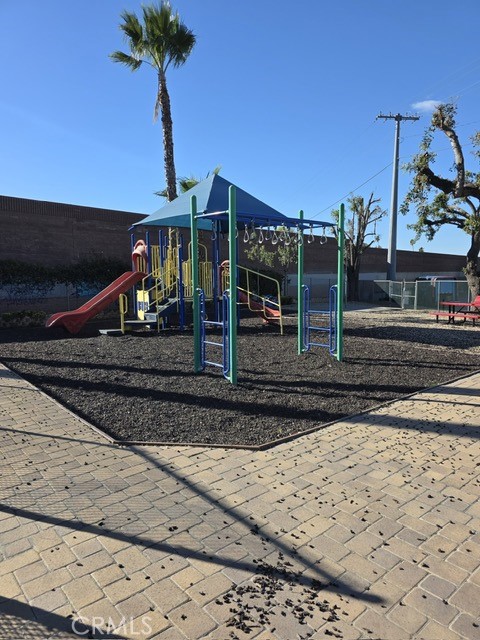 Detail Gallery Image 36 of 42 For 157 Sir Damas Dr, Riverside,  CA 92507 - 2 Beds | 2 Baths