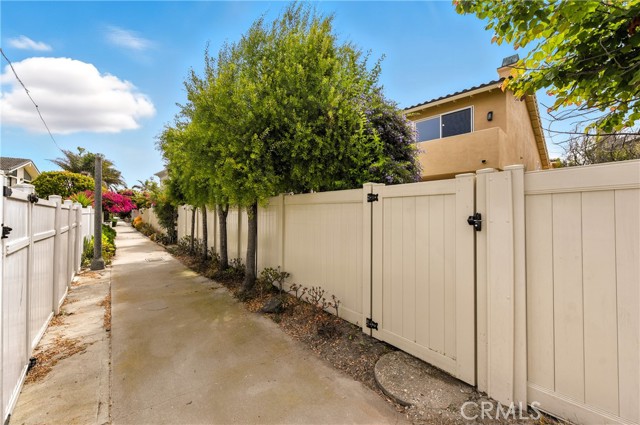 4931 Shoreline Way, Oxnard CA: https://media.crmls.org/medias/94e96bb6-7078-4ee1-8ed4-b96a377b4d3c.jpg
