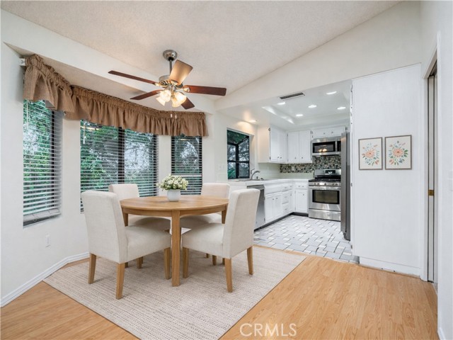 Detail Gallery Image 14 of 35 For 1220 Shepherd Way, Claremont,  CA 91711 - 3 Beds | 2 Baths