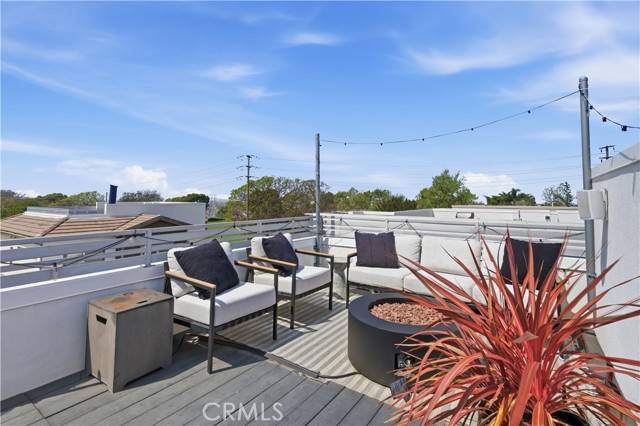 Detail Gallery Image 27 of 39 For 2112 Tidewater Cir, Costa Mesa,  CA 92627 - 3 Beds | 3 Baths