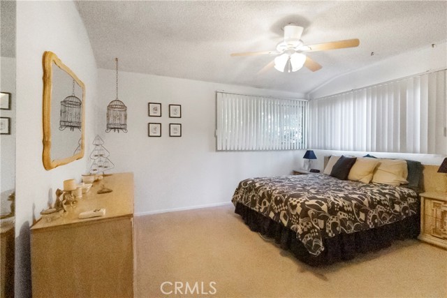 17416 Dearborn Steet, Northridge CA: https://media.crmls.org/medias/94ec1ede-798e-496f-b25e-4923540e4cd4.jpg