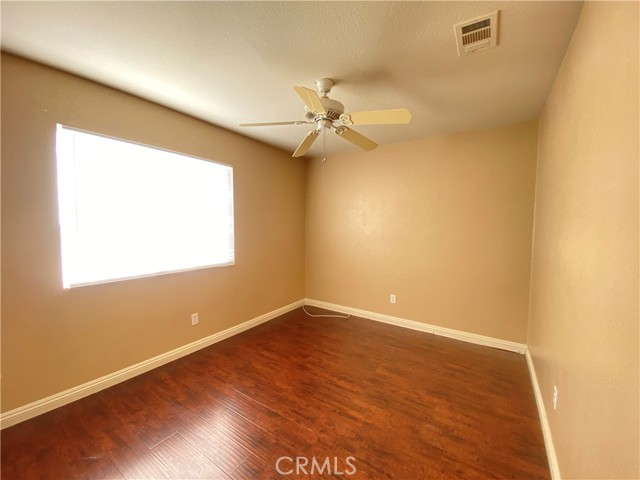708 Hillview Street, Beaumont CA: https://media.crmls.org/medias/94ecd410-7d42-40bb-9c25-150b2c8a11fc.jpg
