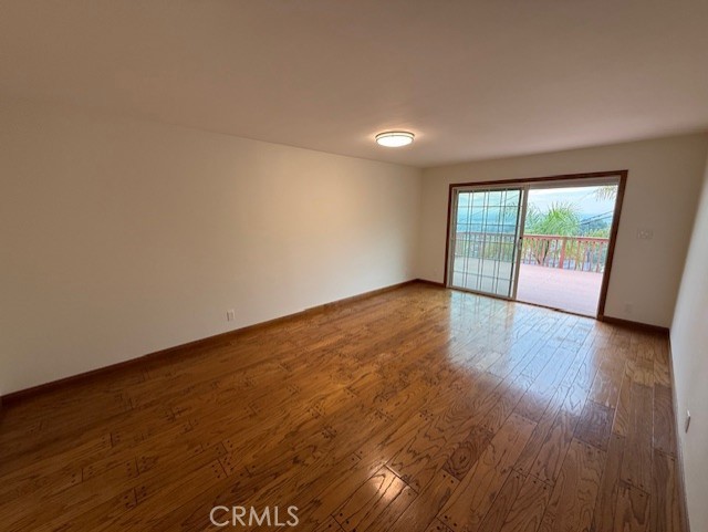 https://media.crmls.org/medias/94ee5259-04f2-4b16-b32b-eef49f53637a.jpg?preset=X-Large