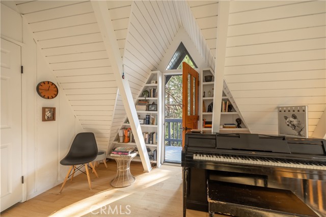 Detail Gallery Image 38 of 48 For 399 Rainier Rd, Lake Arrowhead,  CA 92352 - 3 Beds | 3 Baths