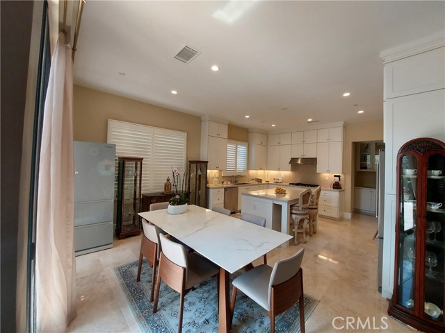 Detail Gallery Image 4 of 9 For 134 Donati, Irvine,  CA 92602 - 4 Beds | 3/1 Baths