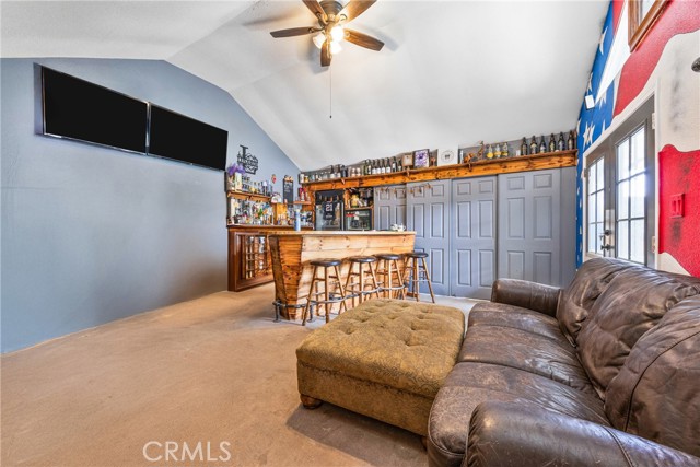 8975 Driftwood Dr, Riverside CA: https://media.crmls.org/medias/94ef8984-6764-4ff5-808d-da864c907cae.jpg
