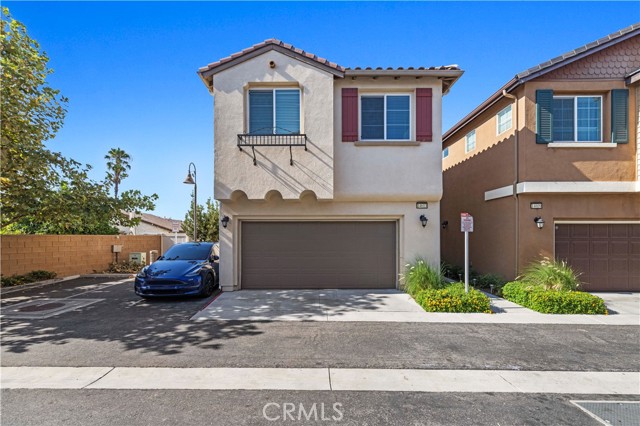 Detail Gallery Image 1 of 1 For 14613 W Del Playa St, Panorama City,  CA 91402 - 4 Beds | 3 Baths