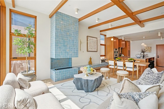 Image 7 of 66 For 647 Navy Street