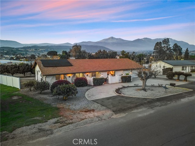 31840 Florida Street, Redlands CA: https://media.crmls.org/medias/94f0b366-b68b-4ca1-80d2-3a8040fa254b.jpg