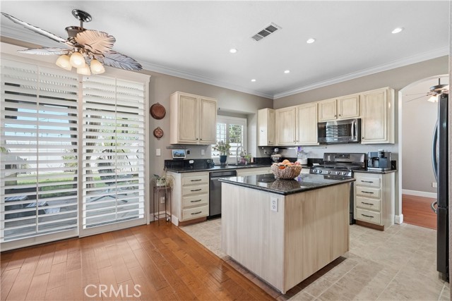 Detail Gallery Image 21 of 53 For 44593 Jamin, Temecula,  CA 92592 - 4 Beds | 2/1 Baths