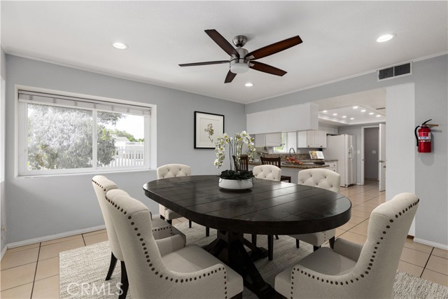 Detail Gallery Image 8 of 42 For 1230 W Cypress Ave, Redlands,  CA 92373 - 4 Beds | 2/1 Baths