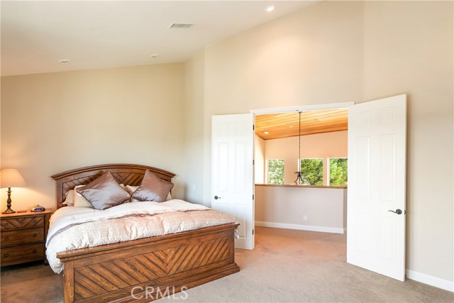 Detail Gallery Image 21 of 40 For 27692 Caribou Dr, Lake Arrowhead,  CA 92352 - 4 Beds | 2/1 Baths