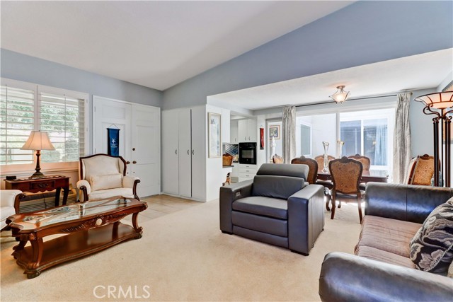 Detail Gallery Image 3 of 55 For 30 Calle Aragon #E,  Laguna Woods,  CA 92637 - 2 Beds | 1 Baths