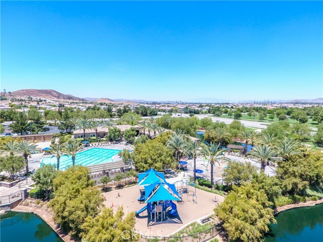 94f37189 B822 4004 9a39 14bd500a95c3