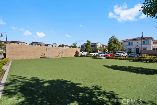 Detail Gallery Image 30 of 37 For 5604 Altamura Way #10,  Fontana,  CA 92336 - 4 Beds | 3 Baths