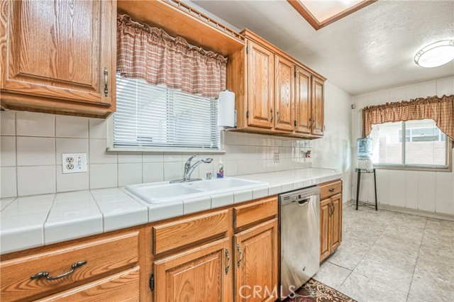 Detail Gallery Image 21 of 68 For 385 Monroe St, Coalinga,  CA 93210 - 3 Beds | 2/1 Baths