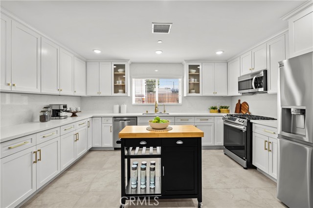 16360 Parthenia photo 10