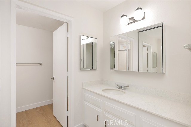 2386 Via Mariposa W, Laguna Woods CA: https://media.crmls.org/medias/94f59f0f-35b3-4451-ae78-b1b02e8e9807.jpg