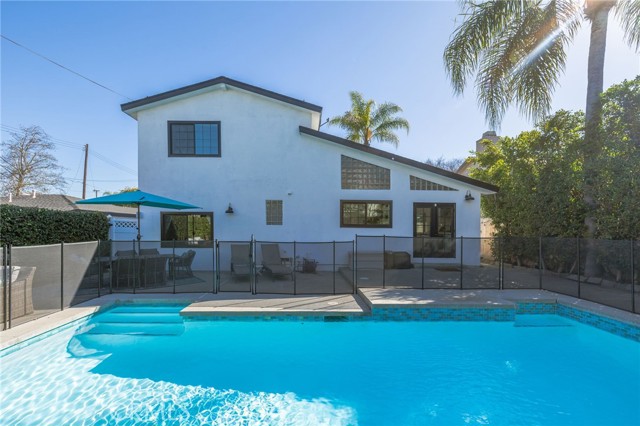 17203 Patronella Avenue, Torrance CA: https://media.crmls.org/medias/94f6c0a2-7b90-401e-97f2-83c71a34339e.jpg