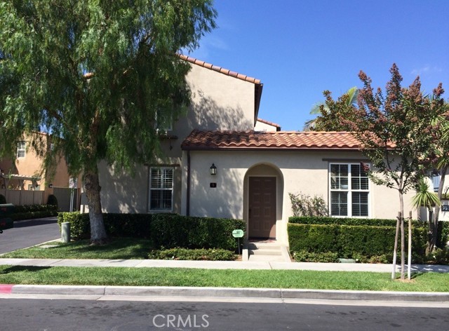 Detail Gallery Image 1 of 2 For 9 Alevera St, Irvine,  CA 92618 - 2 Beds | 2/1 Baths